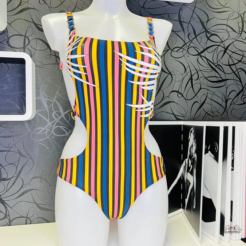 Agent Provocateur Jednoduché plavky Malisa: Zářící elegancia pre každú 46574403