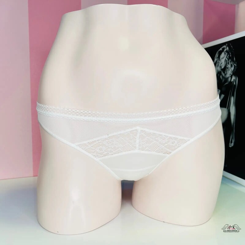 Victorias Secret: Neodolateľná sieťkovaná tanga s kvetinovou čipkou 65202553