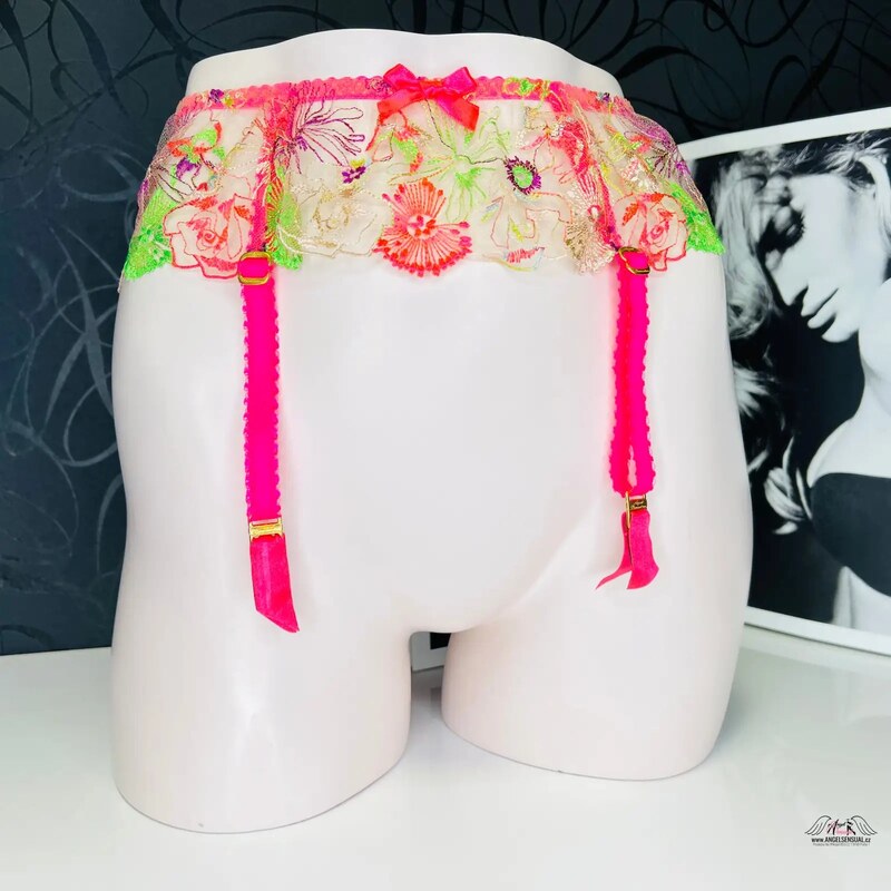 Agent Provocateur Začnite Eleganciou s Jemným Podväzkovým Pásom Zuri 46574801