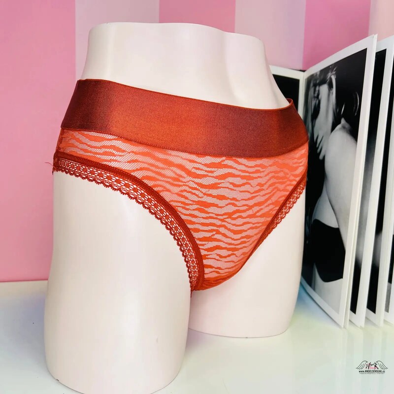Štýlové obliečkové nohavičky s čipkou od Victoria’s Secret 65202444