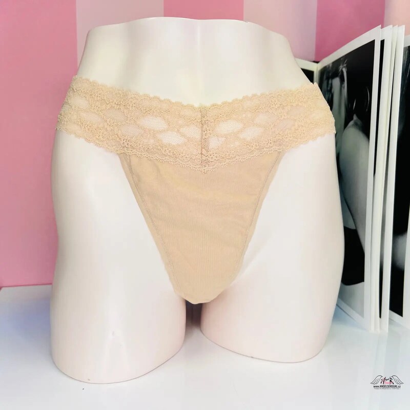 Victorias Secret Štýlové bavlnené tangá so širokým čipkovým lemom 65202835