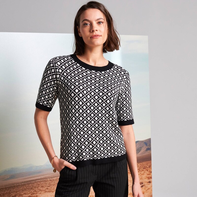 Pulóver s krátkymi rukávmi a žakárovým vzorom čierna/ražná 054 65218730