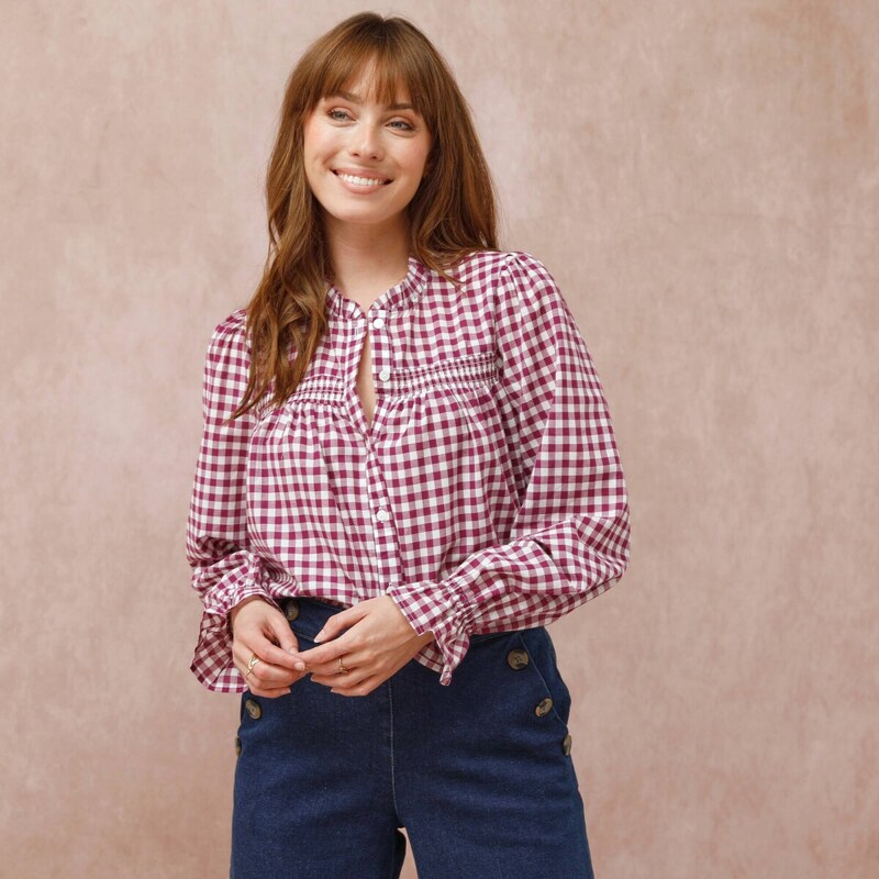 Blúzka s volánikom, žabkovaním a vichy kockou purpurová 054 65219139