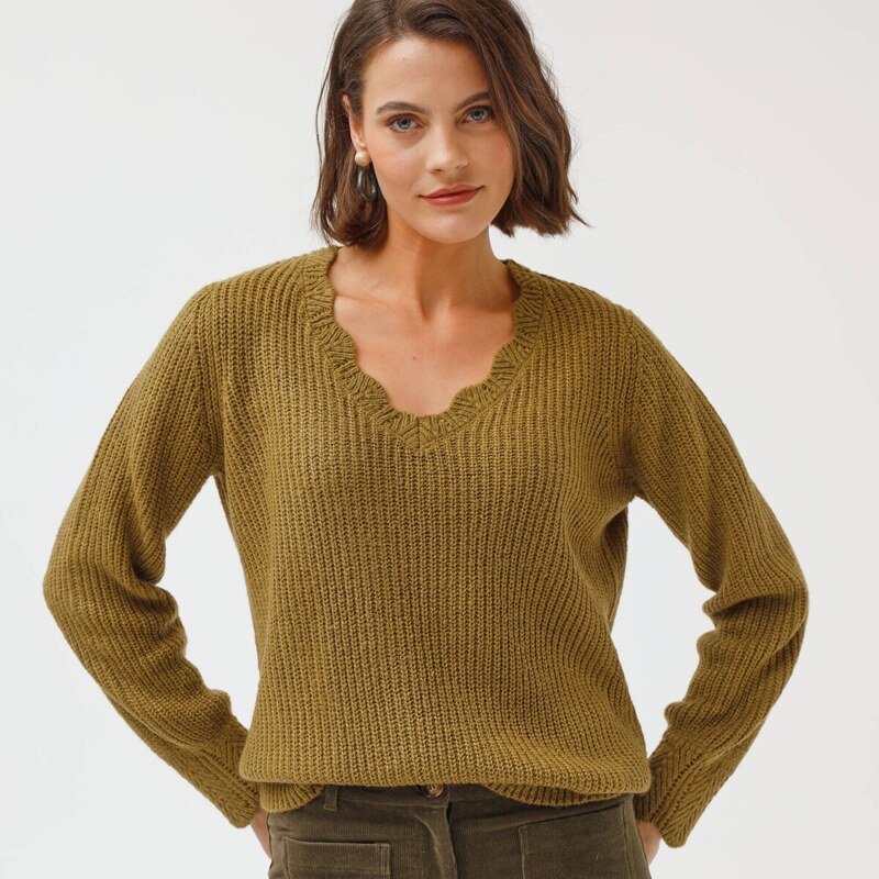 Pulóver s výstrihom do V, z hladkého úpletu olivová 048 Blancheporte 65218688