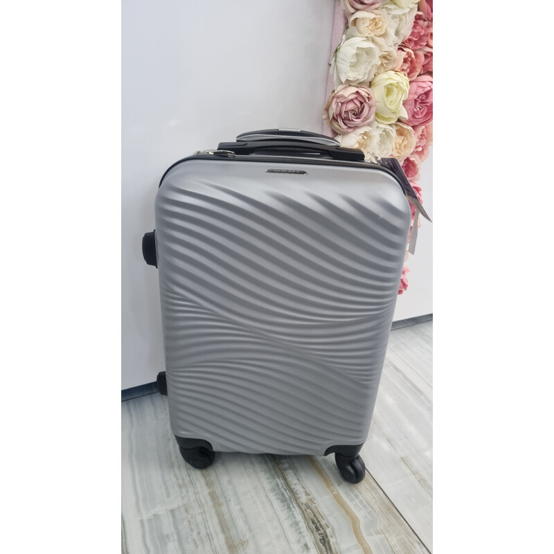 Katrins Fashion Kufor strieborný malý 65261564