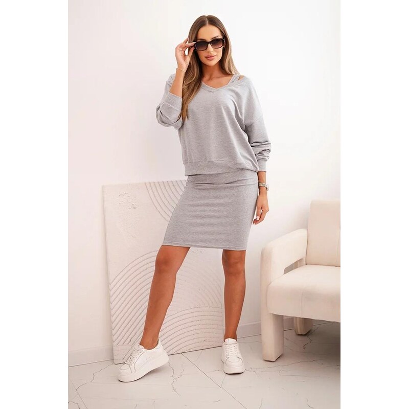 MladaModa Súprava blúzka + vrúbkované šaty model 9450 šedá 49210537