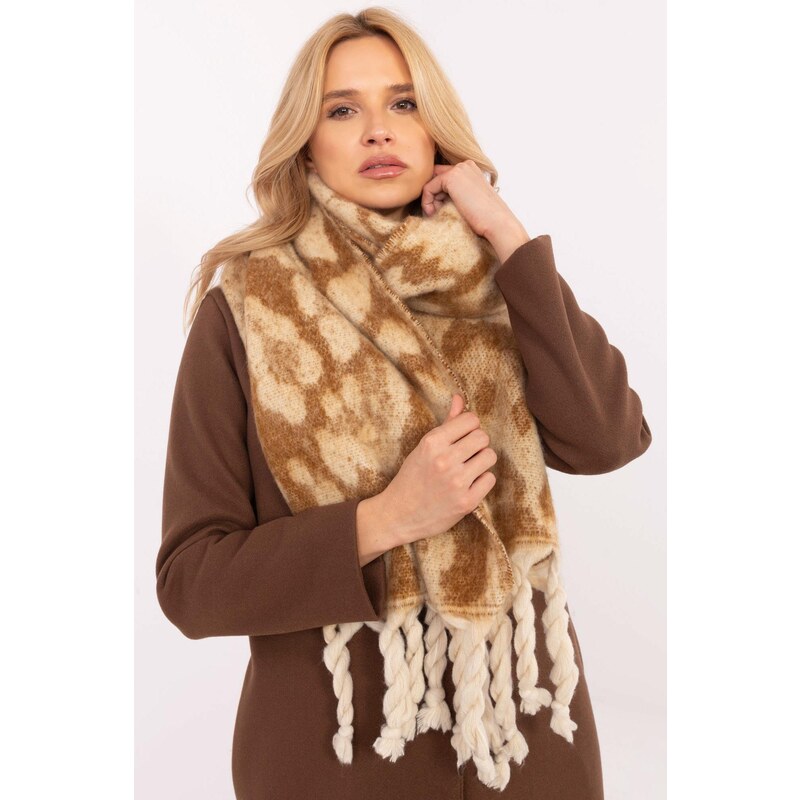 MladaModa Hrejivý vzorovaný šál s vrkočmi model 41699 béžový 65626694