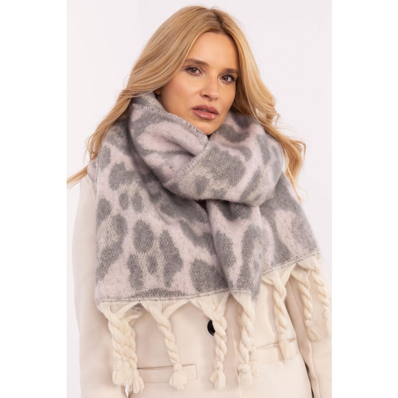 MladaModa Hrejivý vzorovaný šál s vrkočmi model 41699 pudrovo ružový 65626692