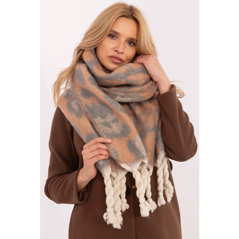 MladaModa Hrejivý vzorovaný šál s vrkočmi model 41699 oranžový 65626696