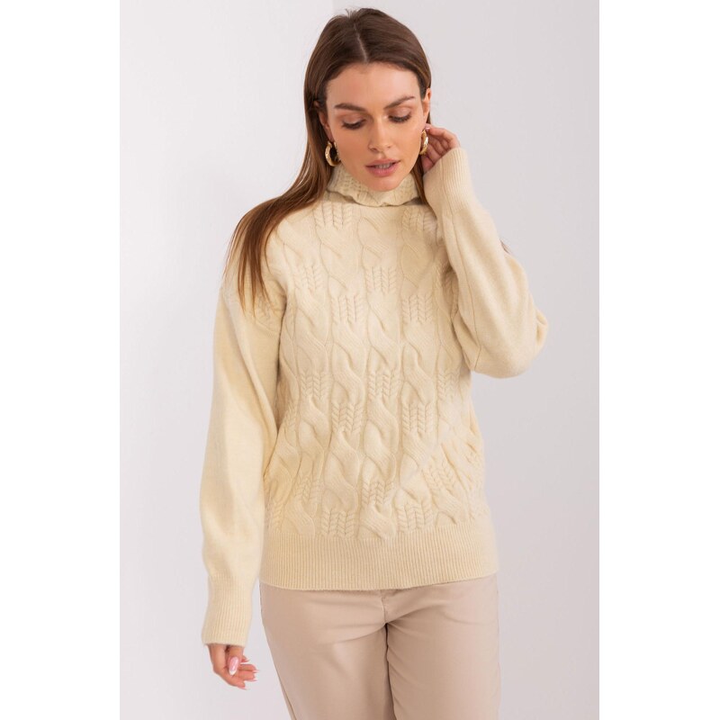 MladaModa Rolákový sveter s vrkočovým vzorom model 40197 svetlý béžový 65626628