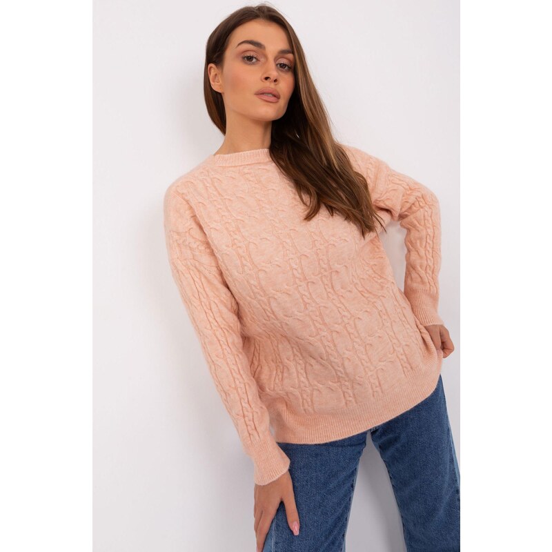 MladaModa Klasický sveter s vrkočovým vzorom model 35168 broskyňový 65292174