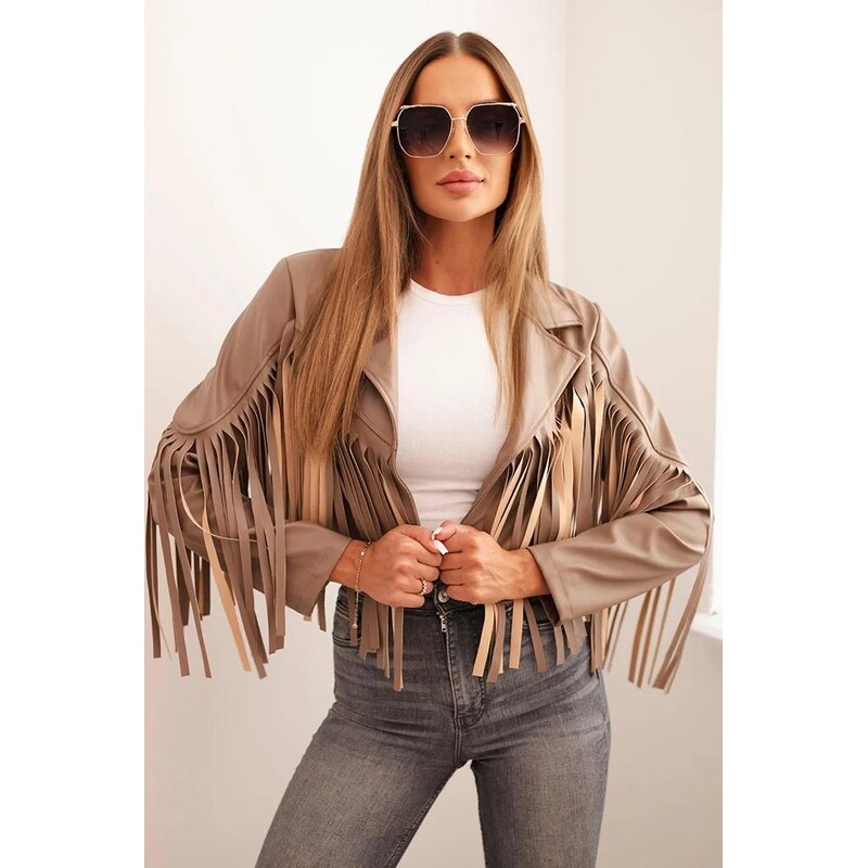 MladaModa Krátka koženková bunda so strapcami model 4359-1 farba fango 65626666