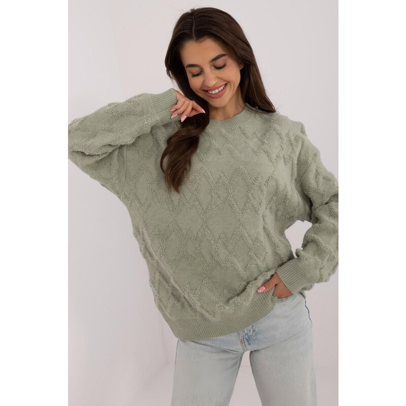MladaModa Oversize sveter s kosoštvorcovým vzorom model 36161 farba 65291974