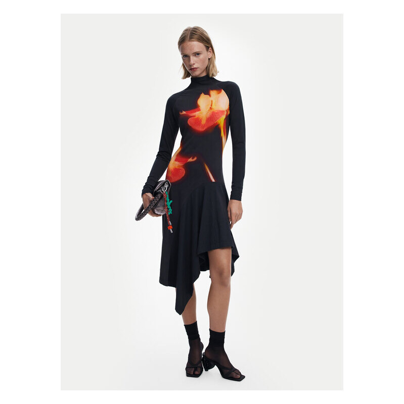 Každodenné šaty Desigual 65309768