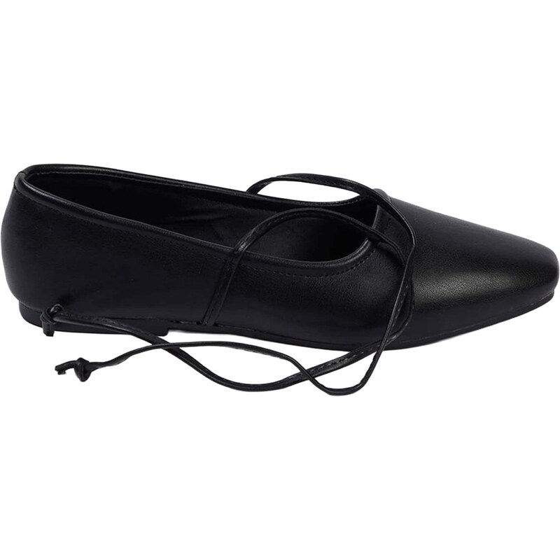 Trendyol Baleríny s ramienkom čierna 65892761