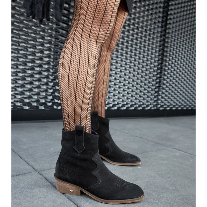 Gemre Čierne kožené čižmy na nízkom podpätku Karino 65418694