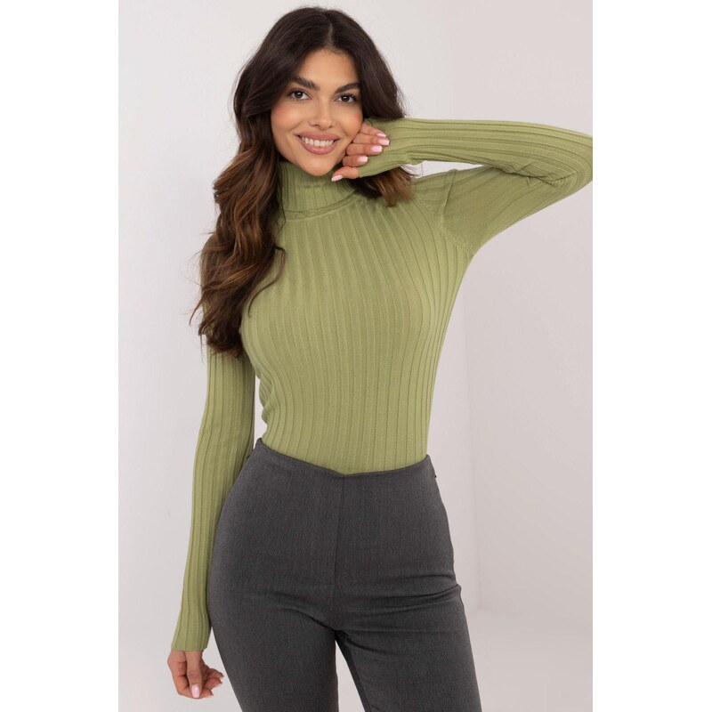 MladaModa Vrúbkovaný rolákový sveter model 08709 zelený 65626403