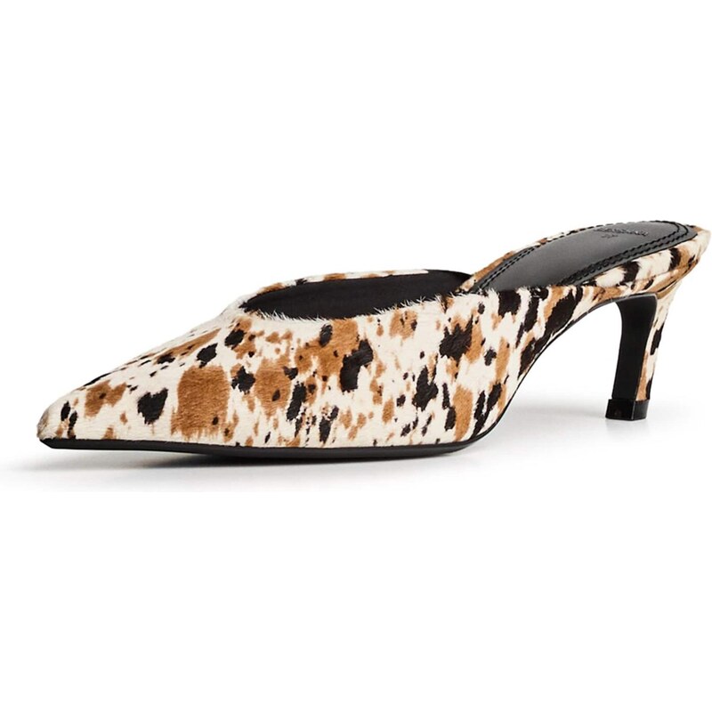 Bershka Šľapky krémová / koňaková / čierna 65894295