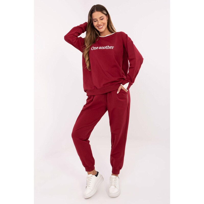 MladaModa Tepláková súprava s nápisom One another bordová 65780817