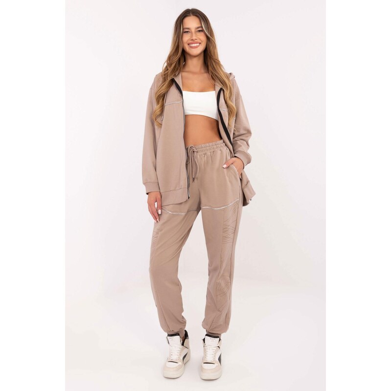 MladaModa Tepláková súprava s mikinou na zips model 88115 béžová 65780824