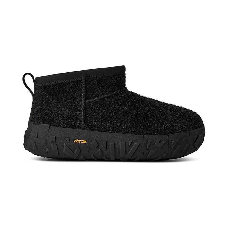 Semišové snehule UGG Classic Ultra Mini Wrap Tech 65802111
