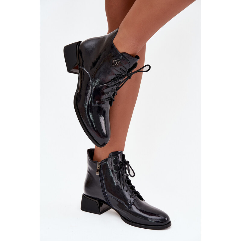 Kožené lakované dámske členkové topánky na klinovom podpätku Artiker 65927780