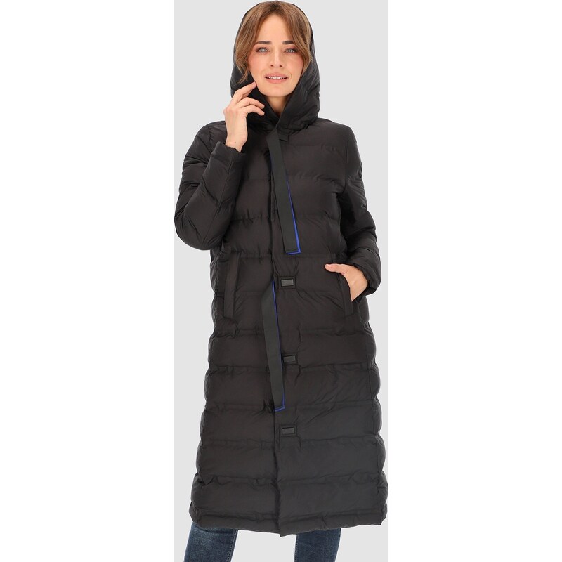 Perso Čierna dámska zateplená bunda s kapucňou BLH 231010 F - Black 65787785