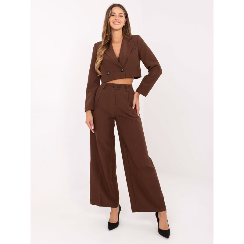 RUE PARIS Hnedý dámsky elegantný komplet s crop sakom a širokými 66150451