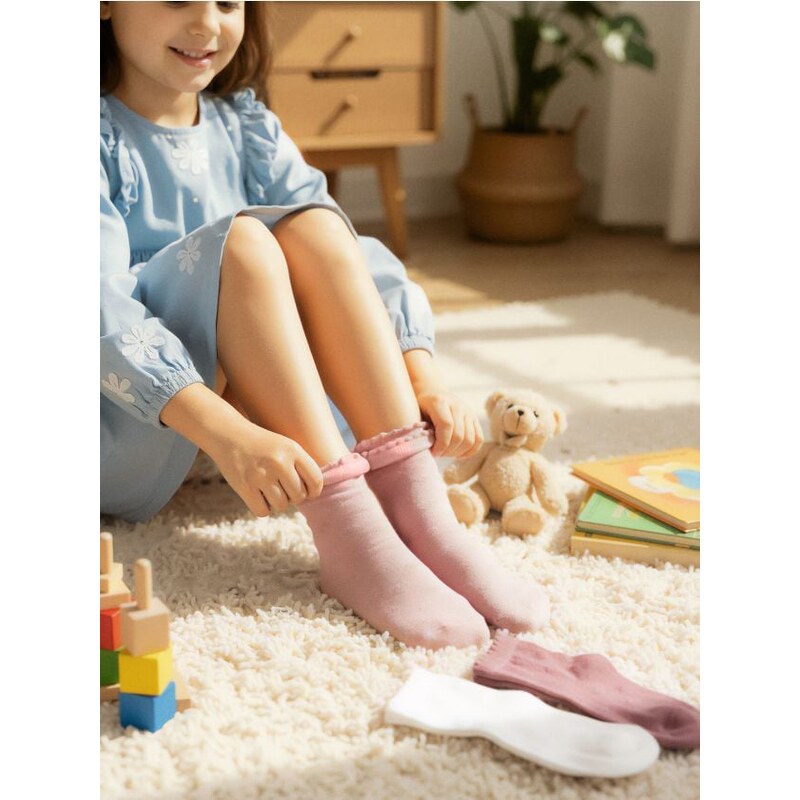 Sinsay - Ponožky 3 kusy - viacfarebná 65745021