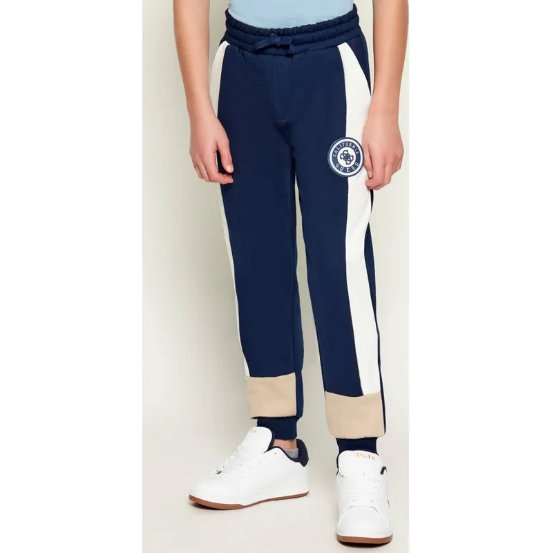 Guess Teplákové nohavice | regular fit 65807111