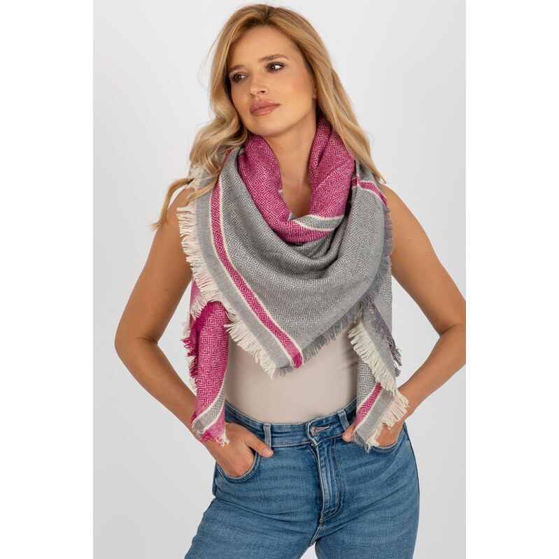 MladaModa Hrejivý vzorovaný šál model 01177 fuksiový 65842721
