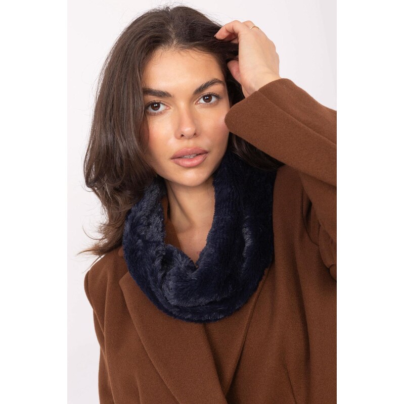 MladaModa Hebká komínová šatka model 26178 námornícka modrá 65842746