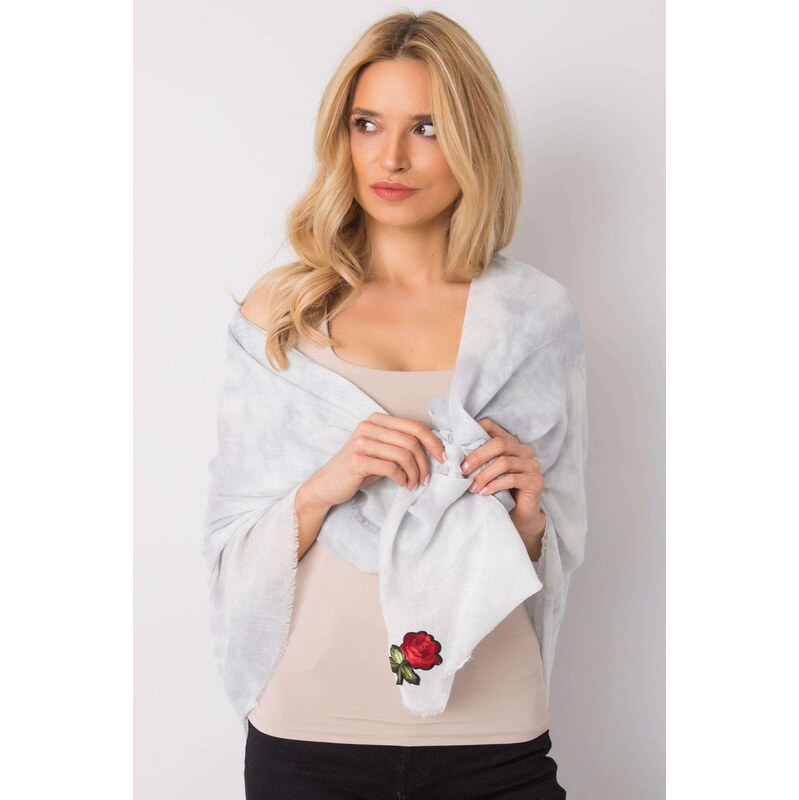 MladaModa Viskózová šatka s nášivkami model CH114 svetlá šedá 65842911