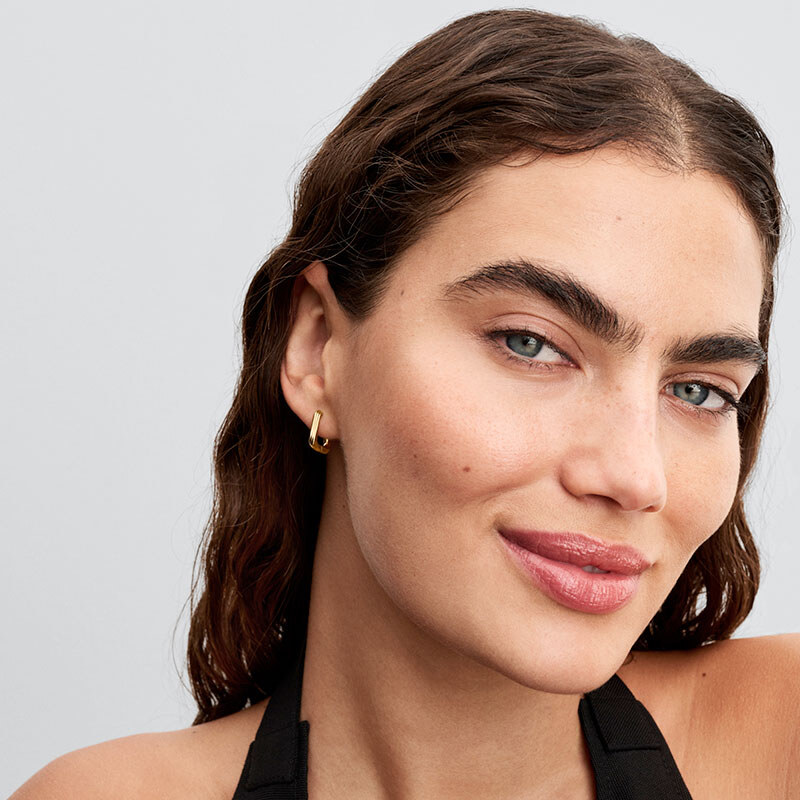 Pandora Krútené malé pozlátené náušnice Essence Shine 263875C00 66579985