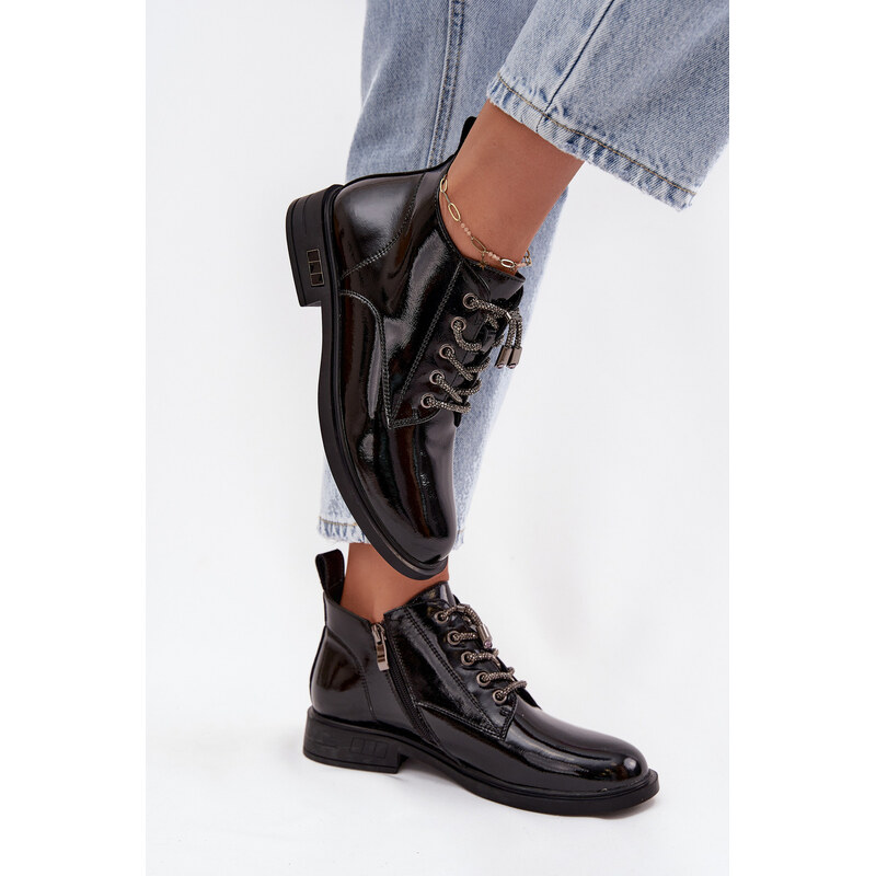 Kožené lakované dámske členkové topánky s ozdobným šnurovaním D&A 65927907