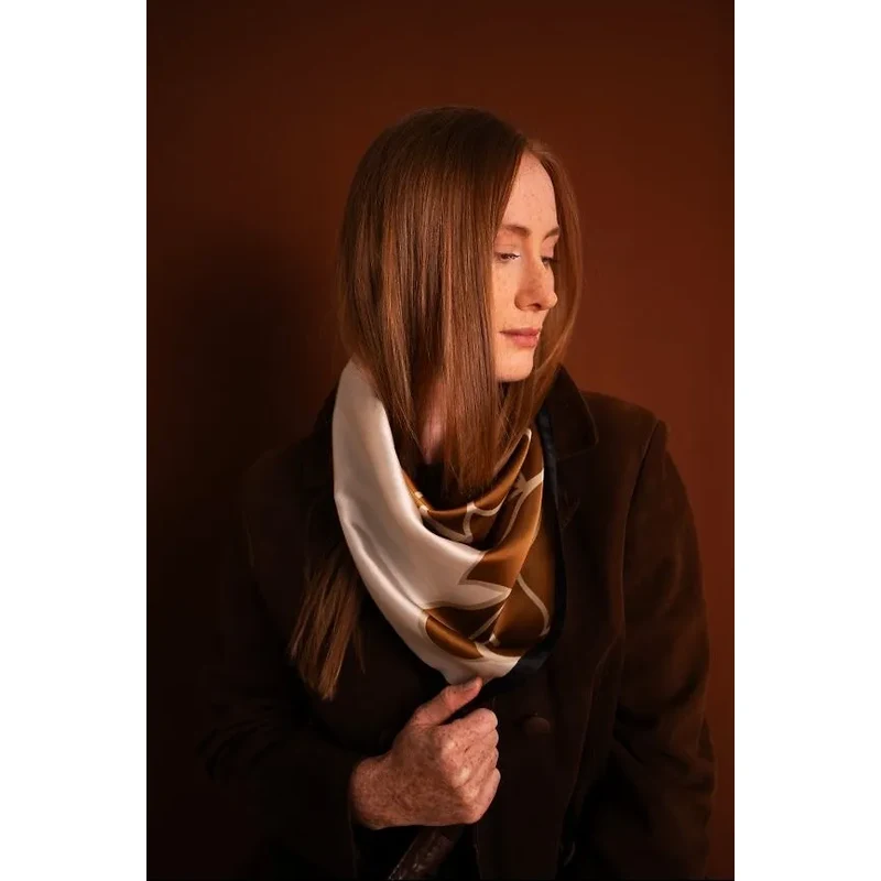 Saténová šatka Art Of Polo 25270 s motívom maku 67367129