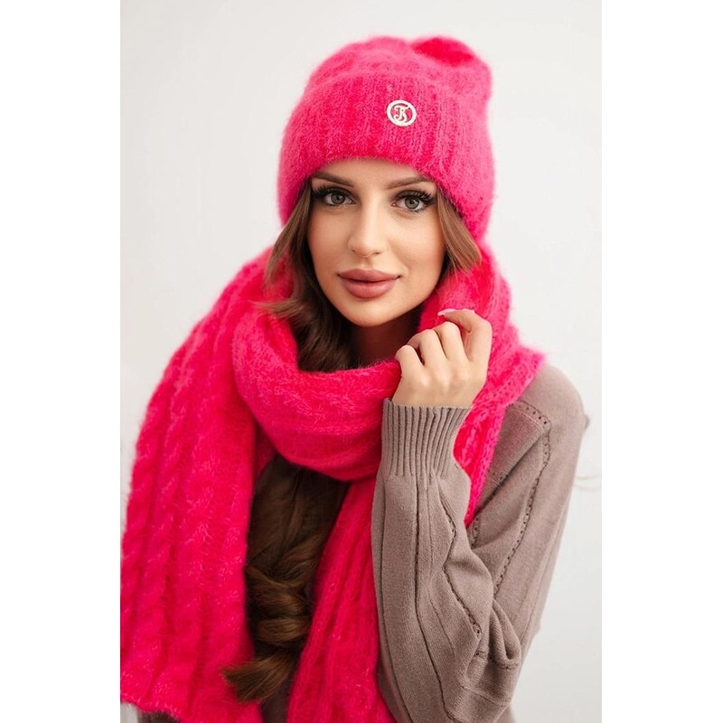 MladaModa Komplet - dámska čiapka + šál CZ03 neónovo ružový 65998365