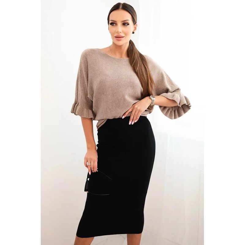 MladaModa Obtiahnutá midi sukňa s elastickým pásom model 5121 čierna 69117495