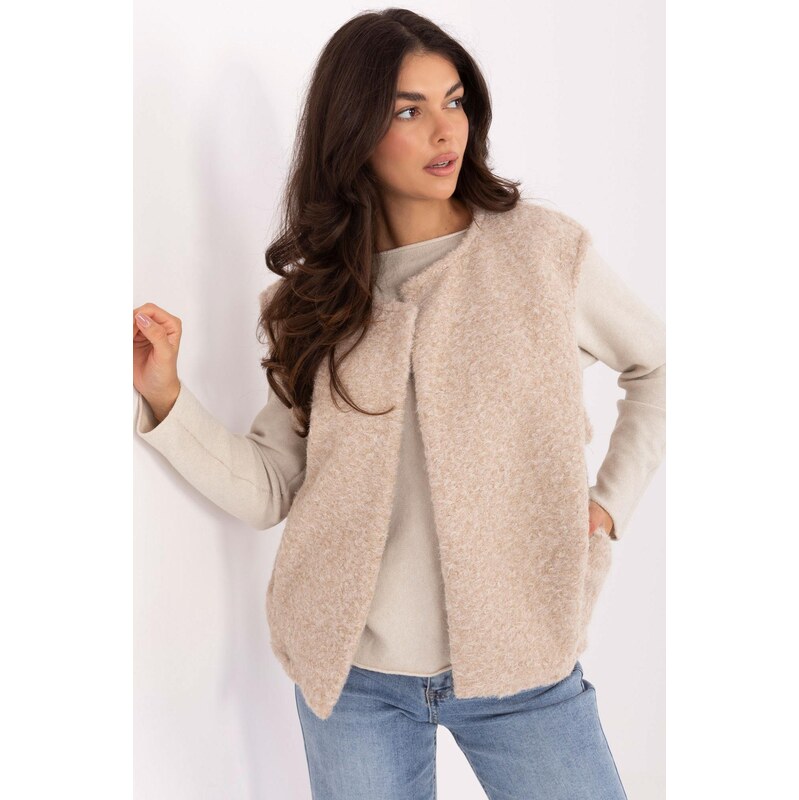 MladaModa Boucle vesta s vreckami model 62229 svetlá béžová 66012422