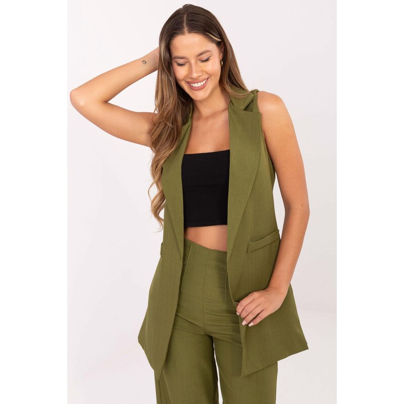 MladaModa Predlžená vesta v štýle saka model 06984 farba khaki 66012434