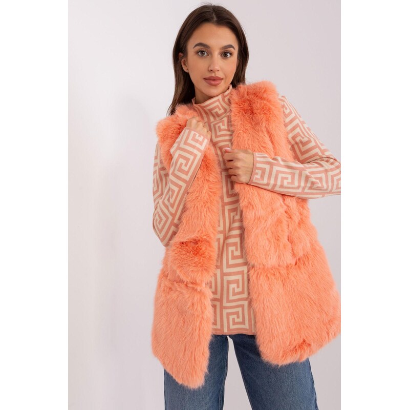 MladaModa Kožušinková vesta s vreckami a zapínaním na háčiky model 66012498