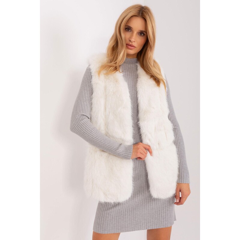 MladaModa Kožušinková vesta s vreckami a zapínaním na háčiky model 66012496