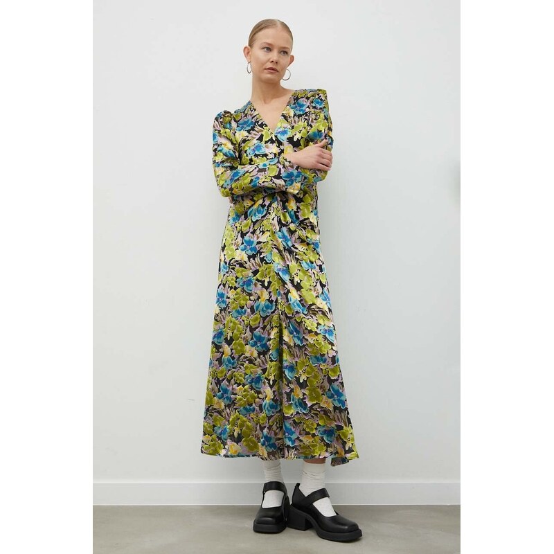 Šaty s prímesou hodvábu Gestuz Floria 48504789