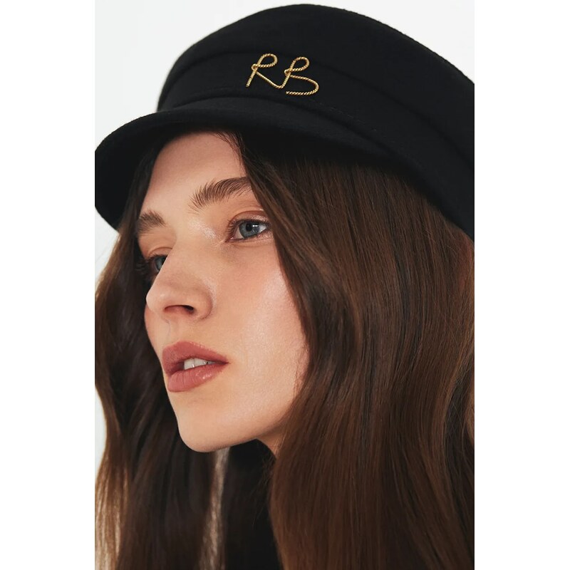 Baretka Ruslan Baginskiy 65596651