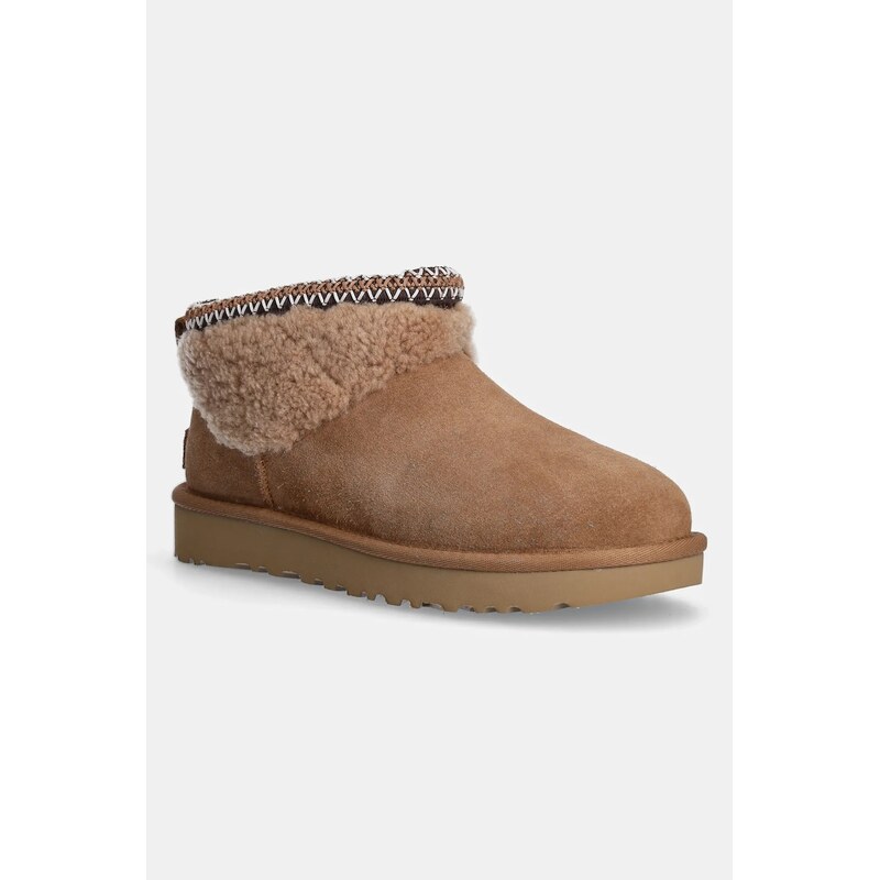 Semišové snehule UGG Classic Ultra Mini Maxi Curly 60179638