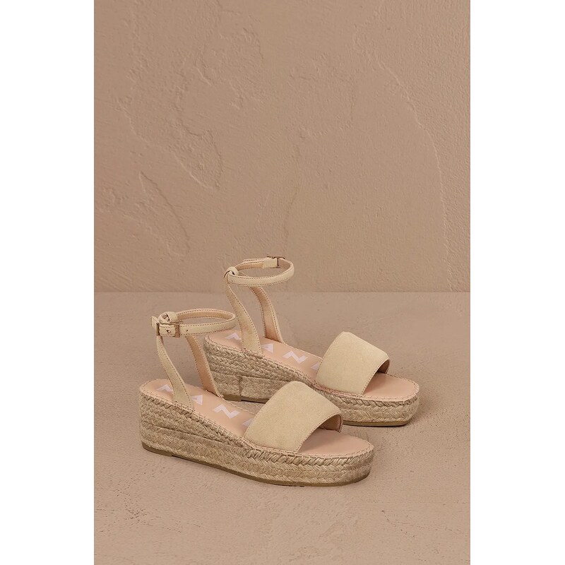 Semišové sandále Manebi Platforms With Strap 63217512