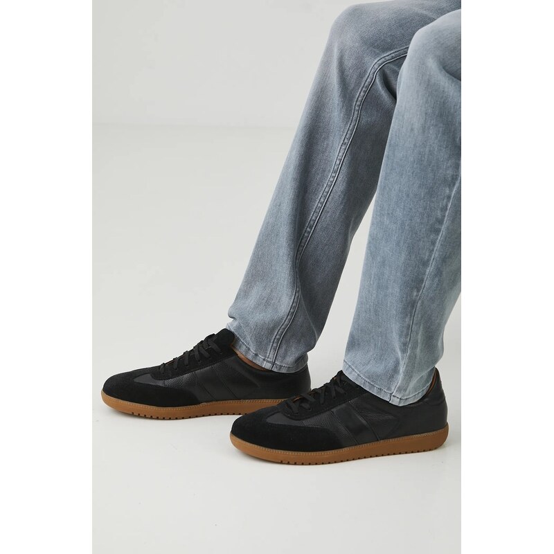 Kožené tenisky Medicine 66512360