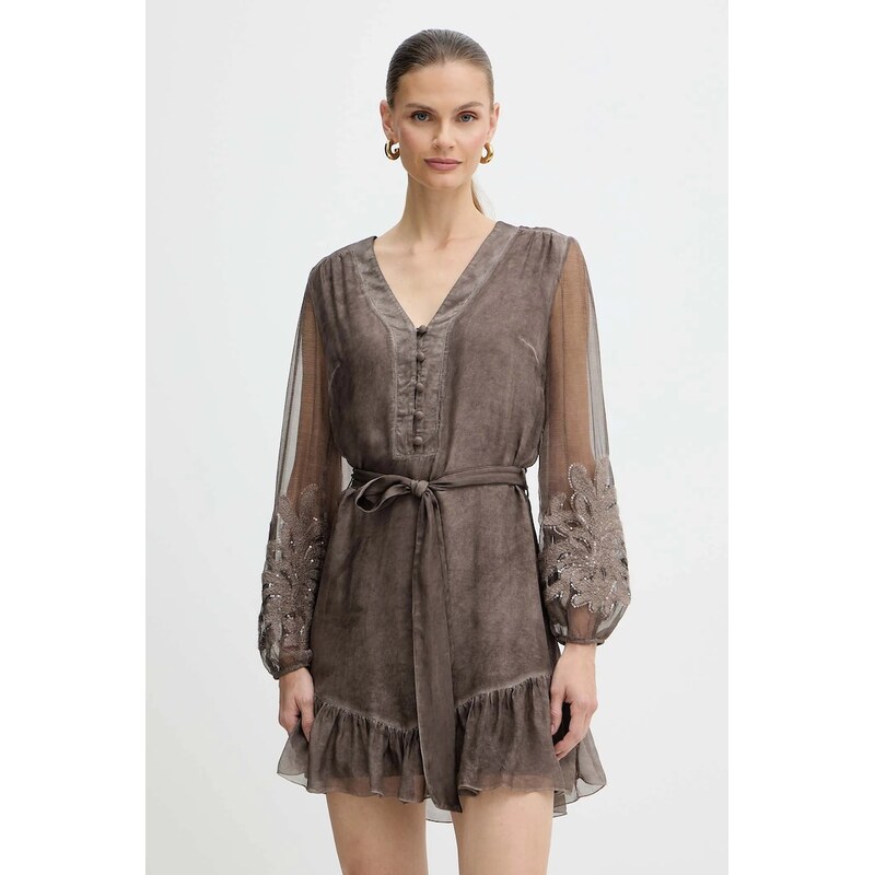 Šaty s prímesou hodvábu Guess CAMILLA 65729944