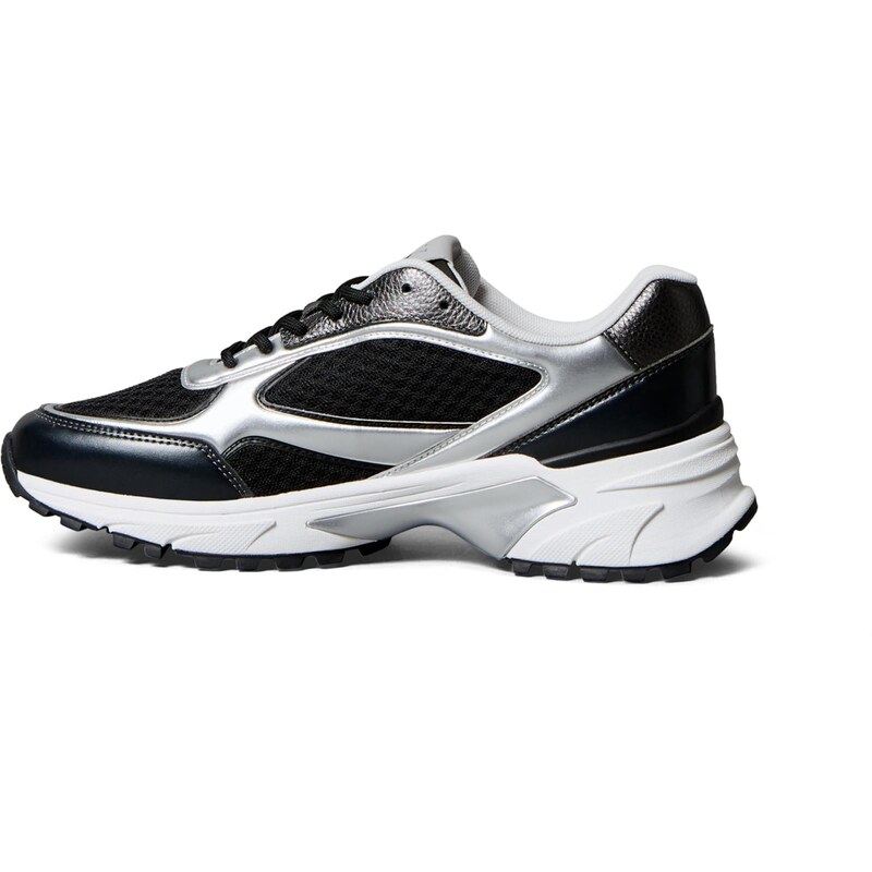 Calvin Klein Nízke tenisky čierna / strieborná 66076297