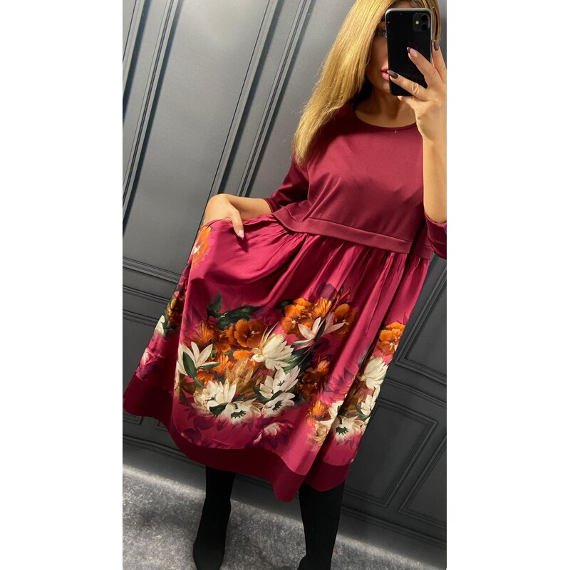 Šaty s kvetovanou sukňou vínovočervené 66089264